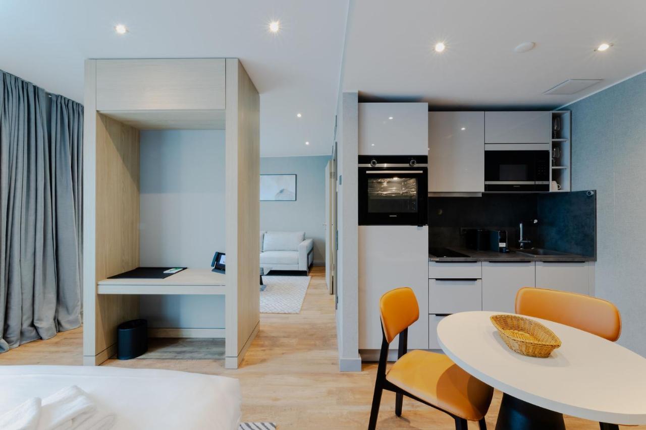 Aparthotel Fourty Three Luxury Serviced 5*