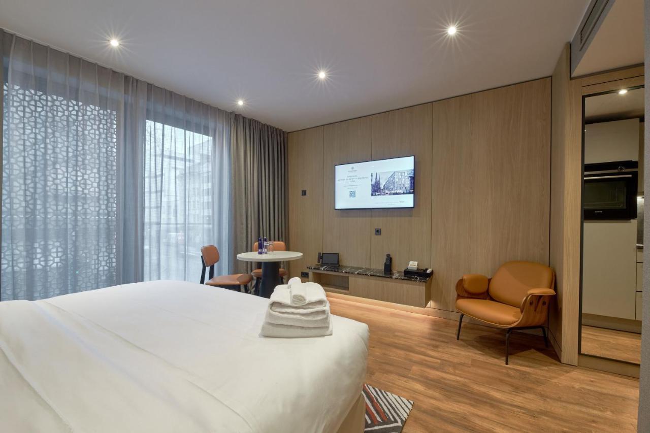 Aparthotel Fourty Three Luxury Serviced 5*