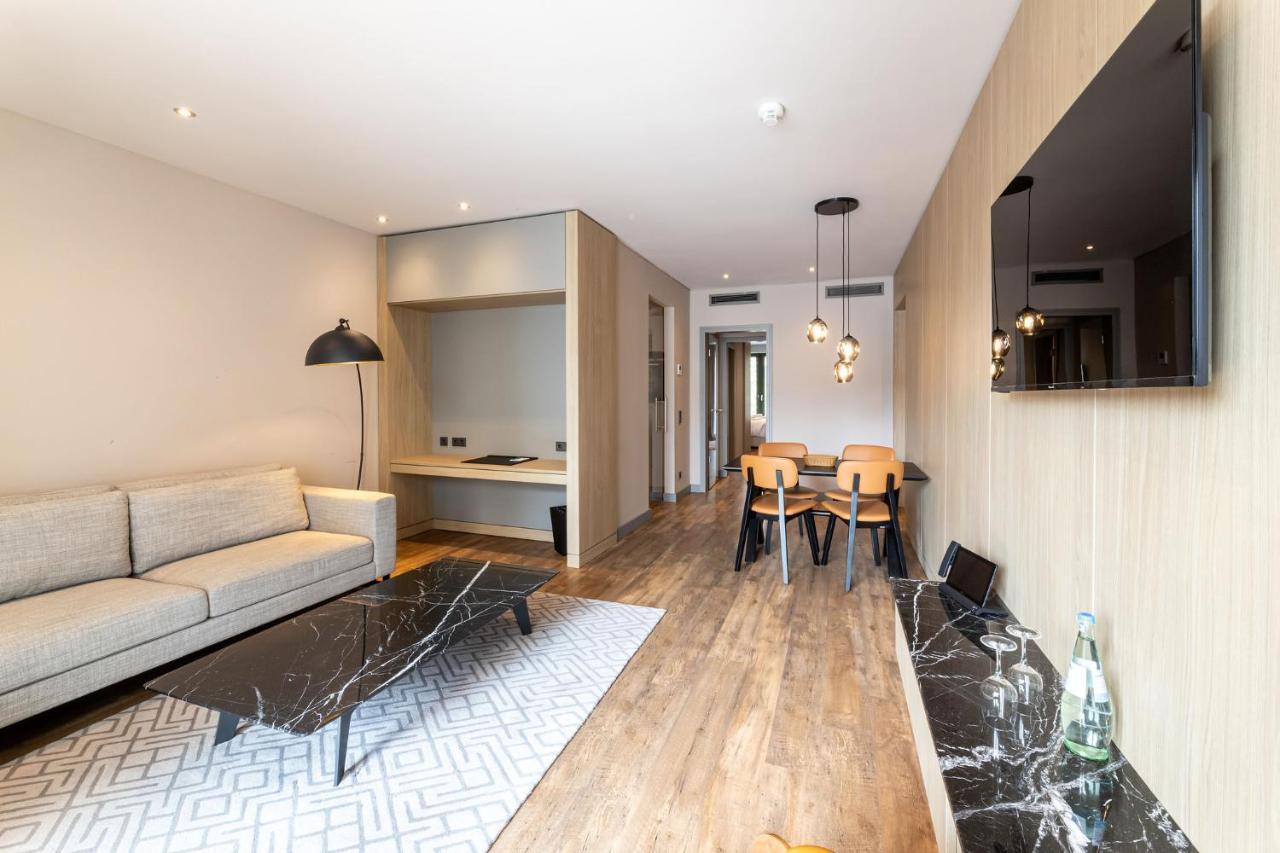 Aparthotel Fourty Three Luxury Serviced 5*